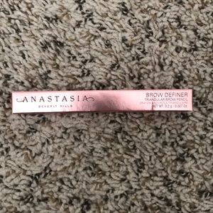 Anastasia beverly hills brow definer